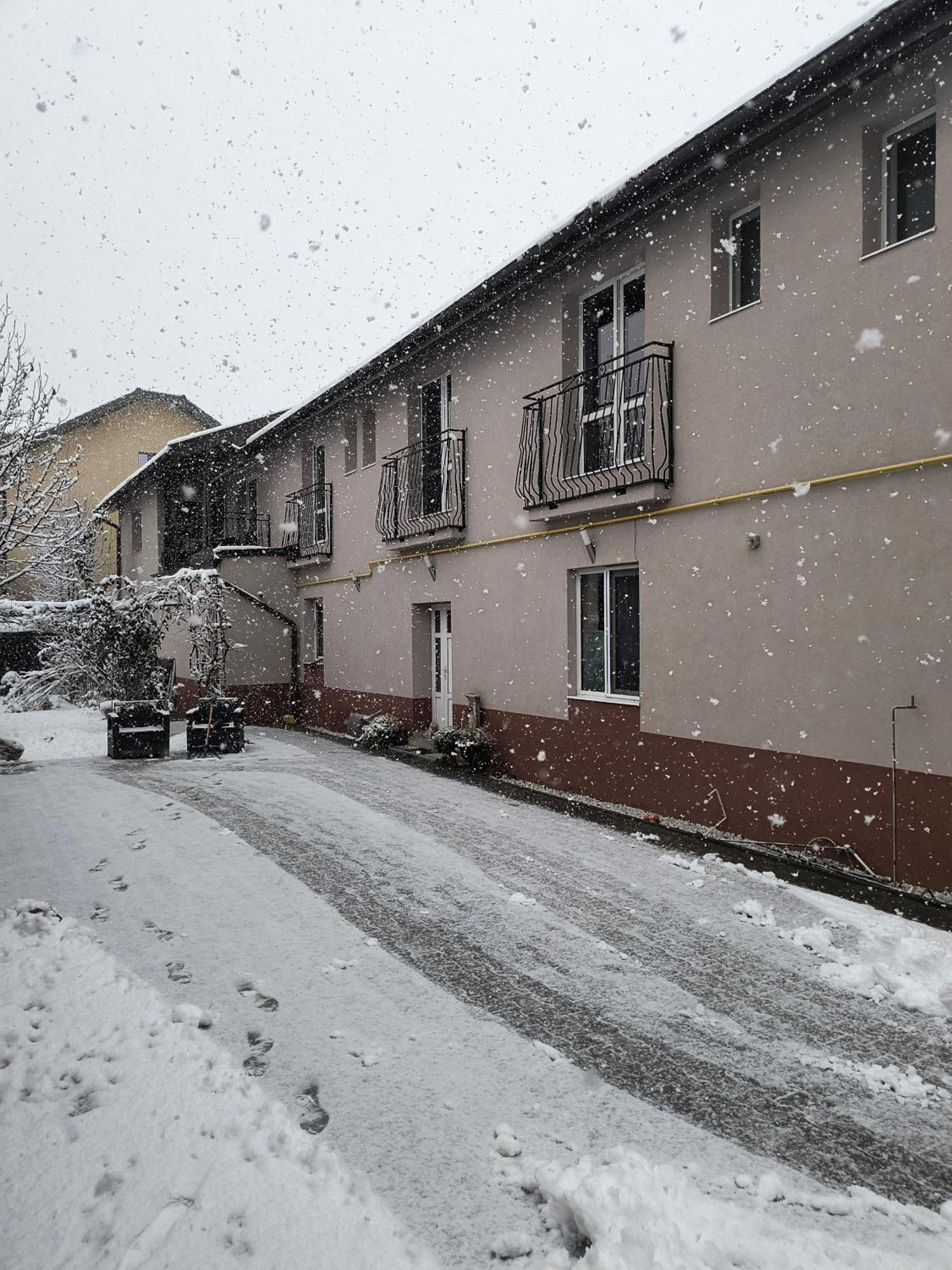 Casa Mais Brasov Exterior photo